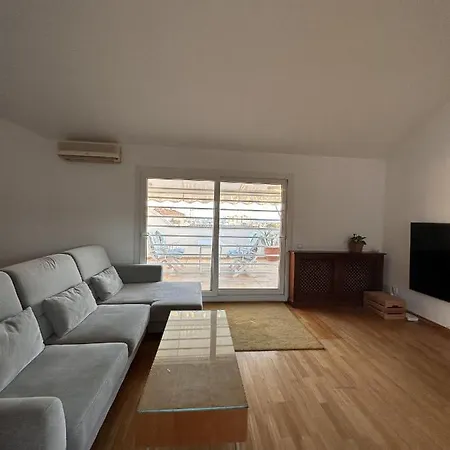 Triplex En 펜션